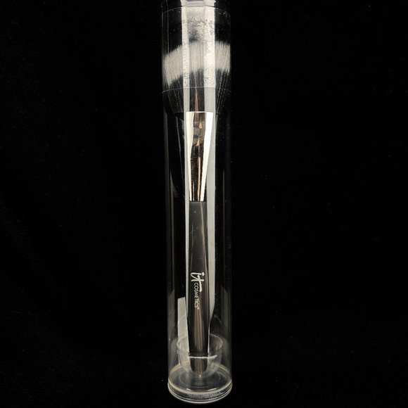 IT Cosmetics Heavenly Luxe Angled Radiance Crème & Foundation Brush - Picture 1 of 5